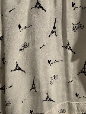 Paris Motif Cotton Top in Ivory with Black Print